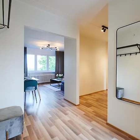 Freshly Renovated Family