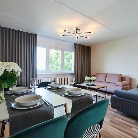 Freshly Renovated Family *